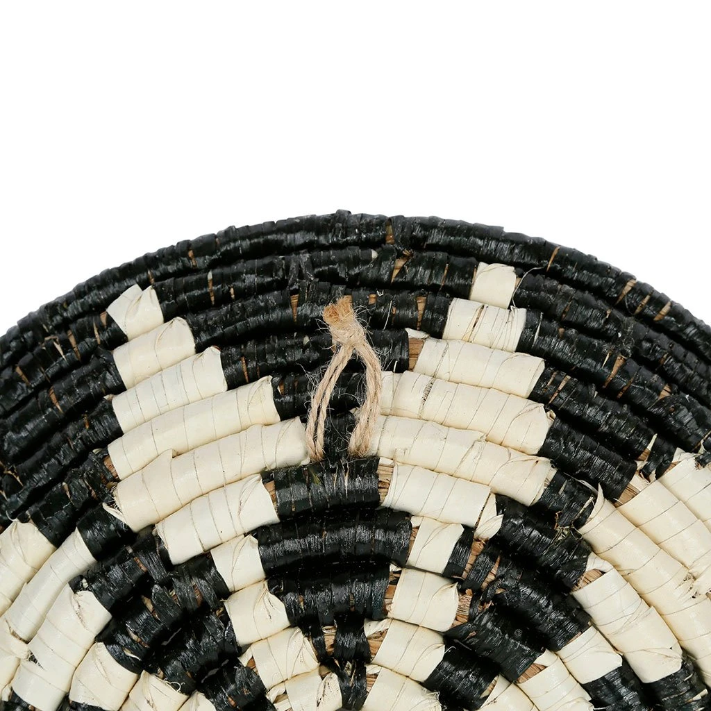 Côté Table Deco Murale étoile En Jonc De Mer Noir Blanc - Seram 5 Côté Table Deco Murale étoile En Jonc De Mer Noir Blanc - Seram – Image 3