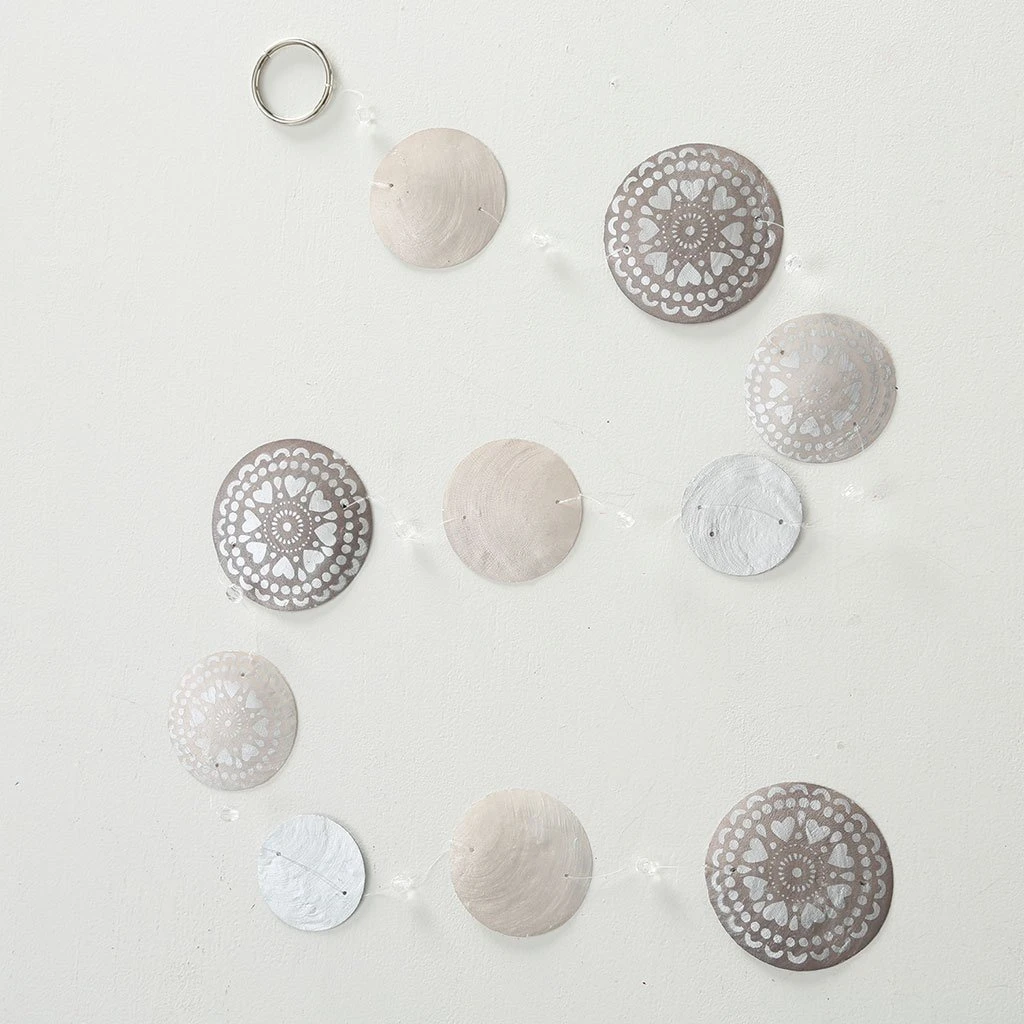 Boltze Guirlande De Capiz Cutty Multicolor D7x120cm 7 Boltze Guirlande De Capiz Cutty Multicolor D7x120cm – Image 5